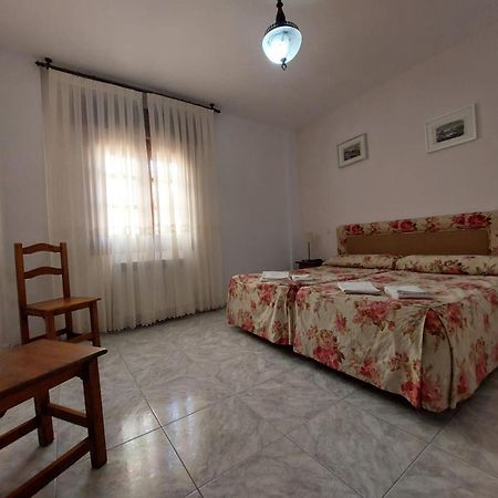 Hostal Restaurante Villa De เซปุลเวดา ภายนอก รูปภาพ
