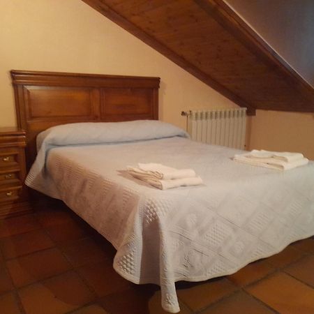 Hostal Restaurante Villa De เซปุลเวดา ภายนอก รูปภาพ