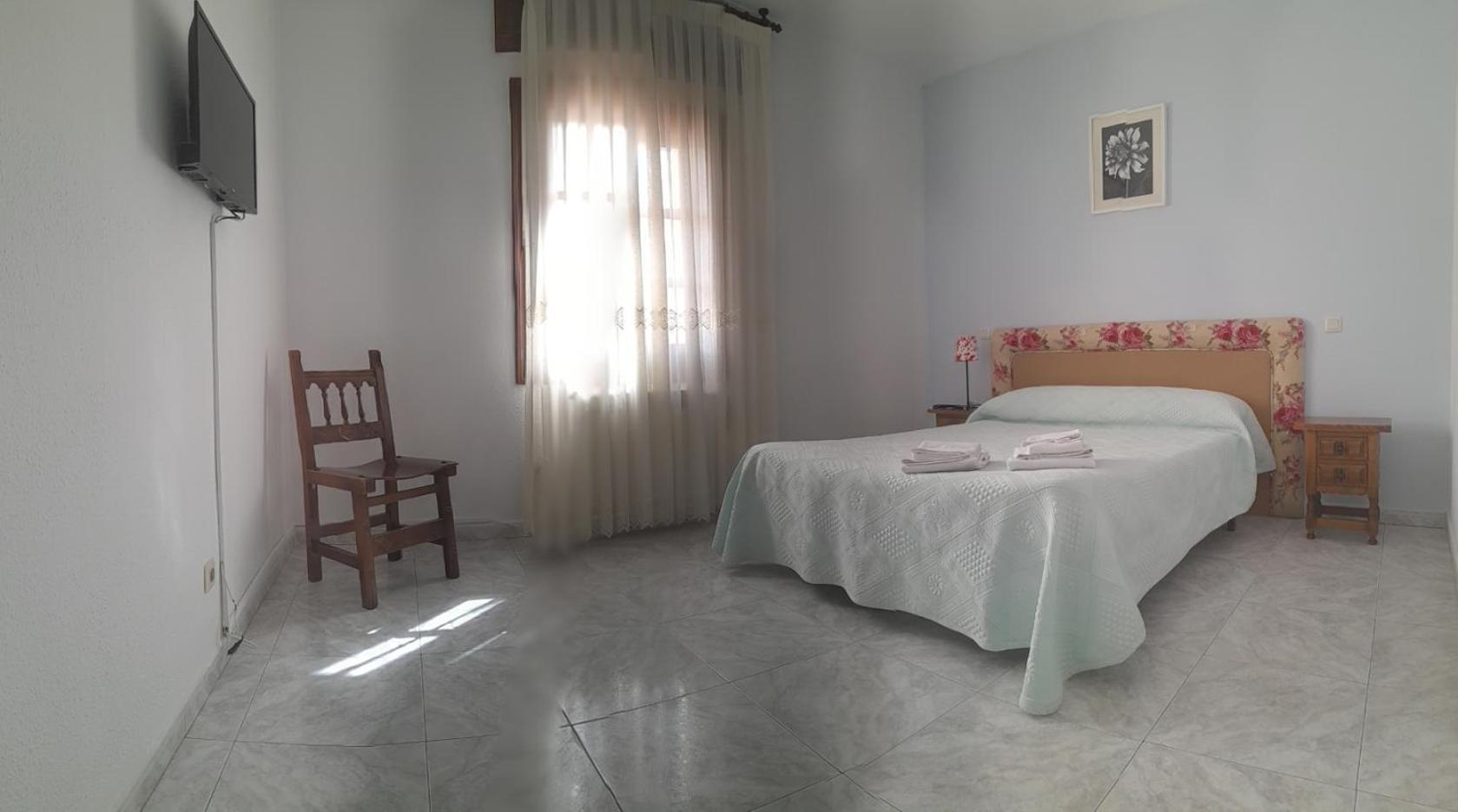 Hostal Restaurante Villa De เซปุลเวดา ภายนอก รูปภาพ