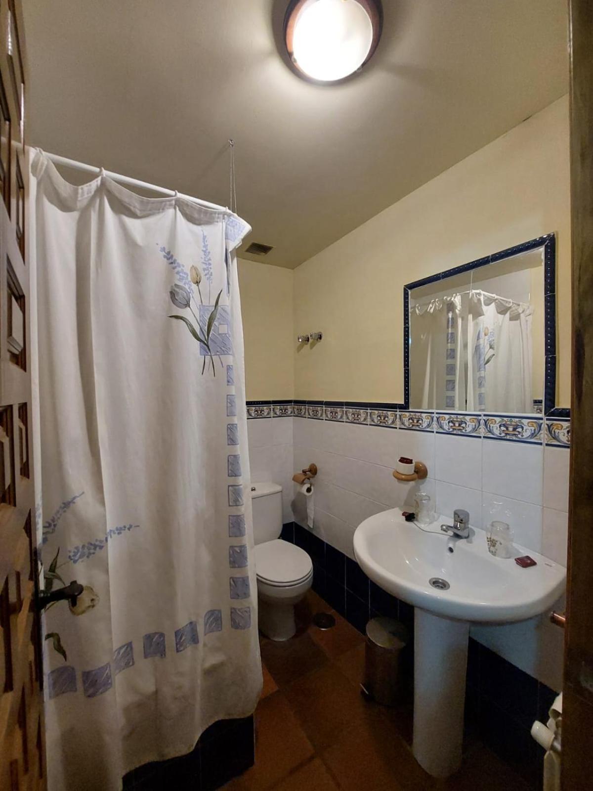 Hostal Restaurante Villa De เซปุลเวดา ภายนอก รูปภาพ